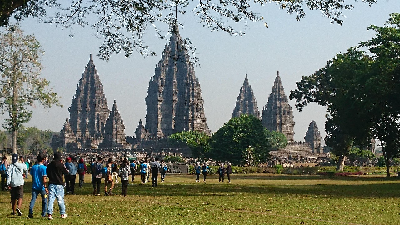 candi-5241618_1280